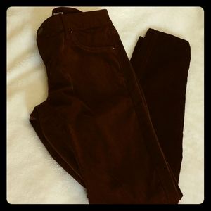 Final sale Super stretch Burgundy Jegging like new